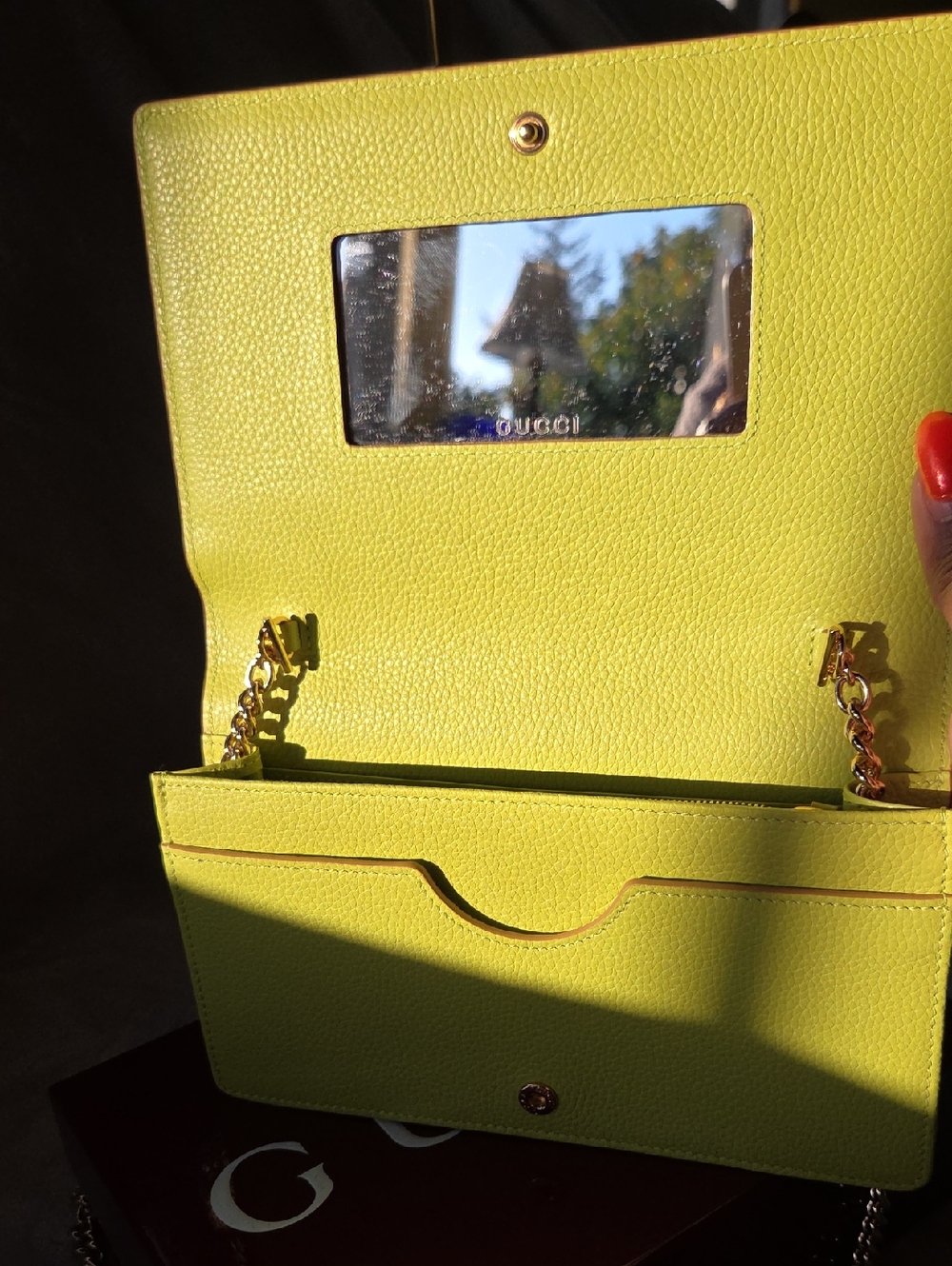 Gucci Bi-Color Marmont Wallet On Chain - Picture 3 of 9